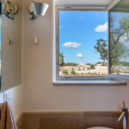 Trulli Andrea - Private With 2 Pools & View וילה