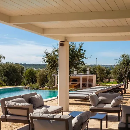 וילה Trulli Andrea - Private With 2 Pools & View צ'לייה מספיקה
